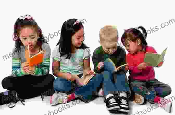 A Group Of Children Reading Children S About Texas: A Kids Picture About Texas With Photos And Fun Facts